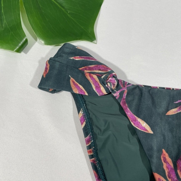 NEW ViX [ Small‎ ] Leaves Loop Bikini Bottom in Green/ Pink - Picture 4 of 12